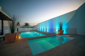 6 Bedroom Luxury Villa 300m from the water front